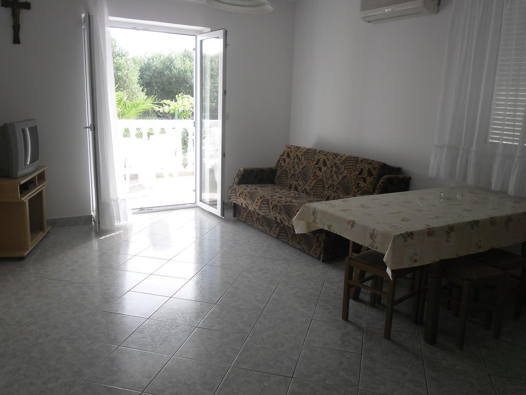 Apartments Golubic Sveti Petar  Oda fotoğraf